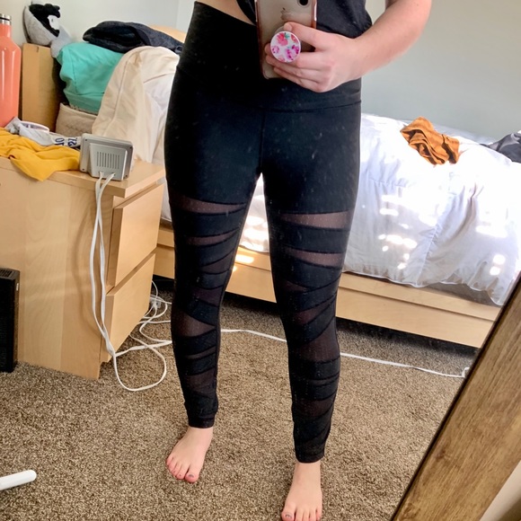 lululemon athletica Pants - Lululemon • Mesh Cutout Leggings